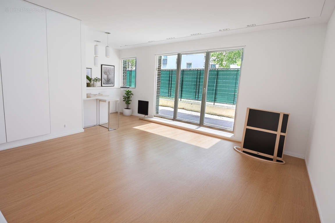 Appartement à NANTERRE