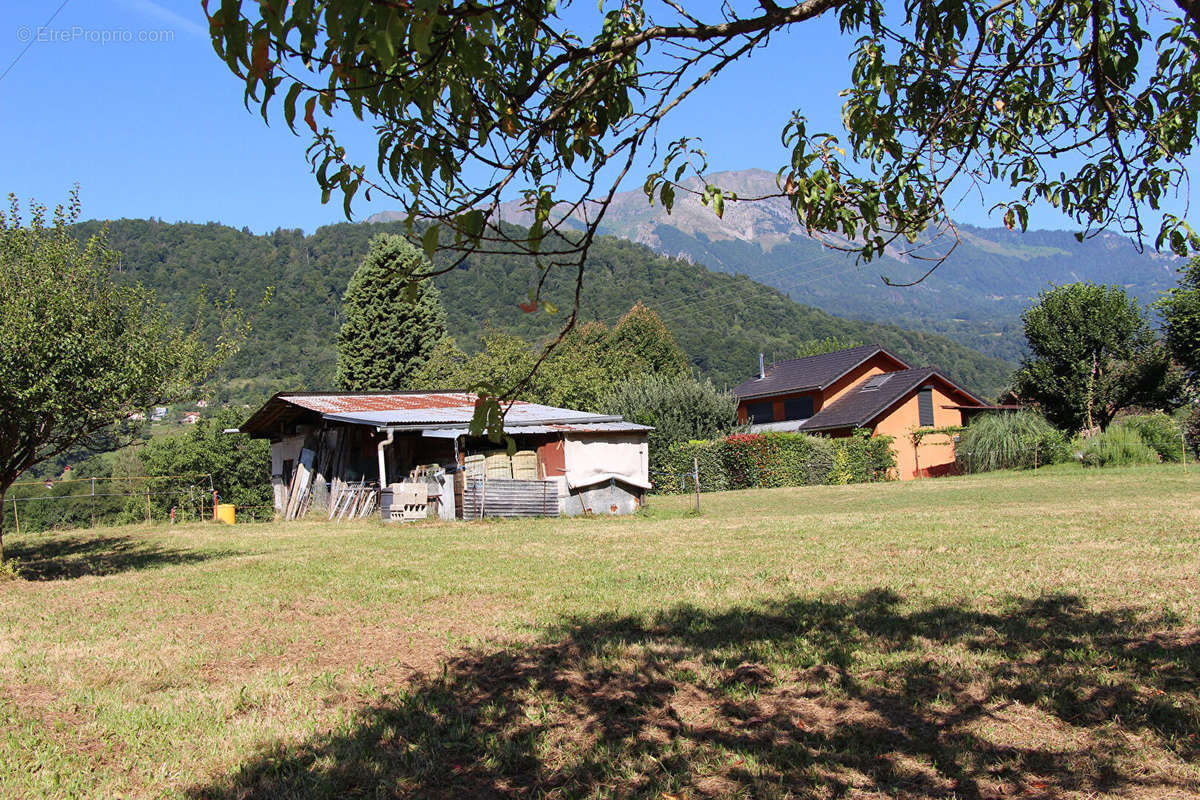 Terrain à CESARCHES