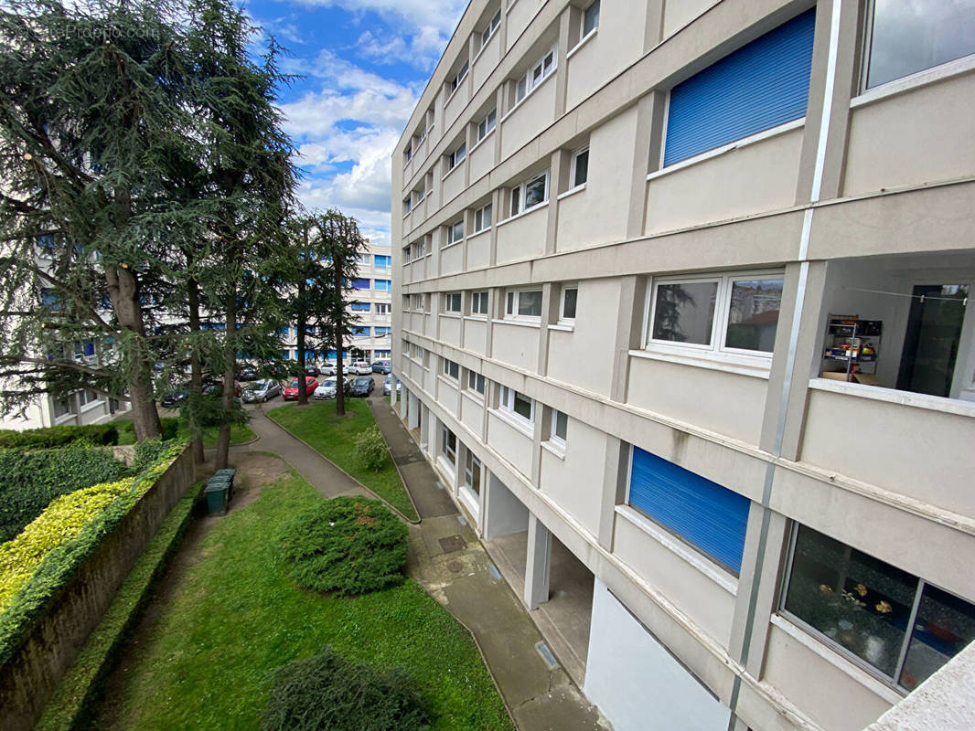 Photo 1 - Appartement à SAINT-ETIENNE