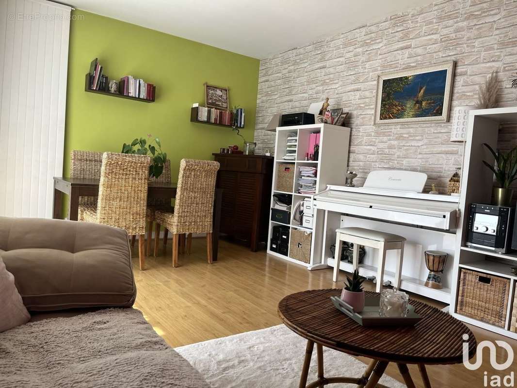 Photo 2 - Appartement à VILLIERS-LE-BEL