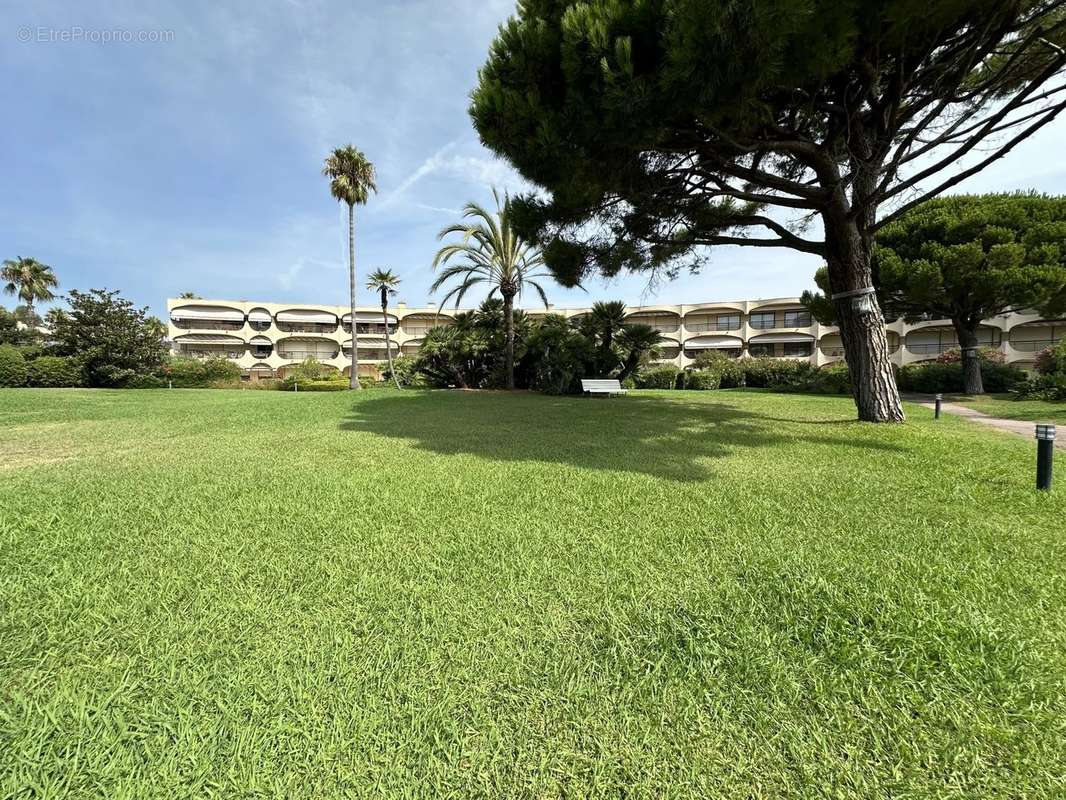 Appartement à VILLENEUVE-LOUBET