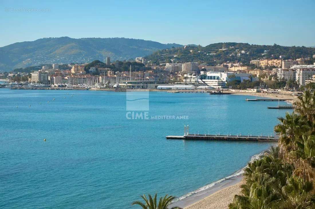 Appartement à CANNES