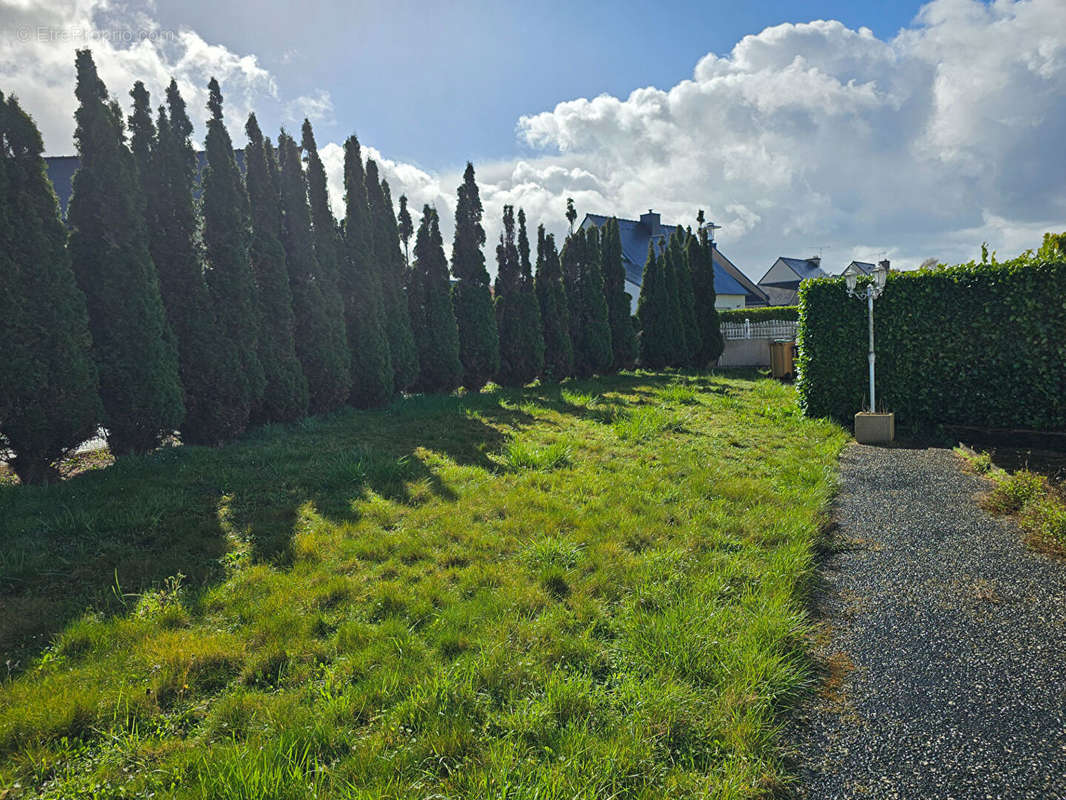 Maison à YFFINIAC