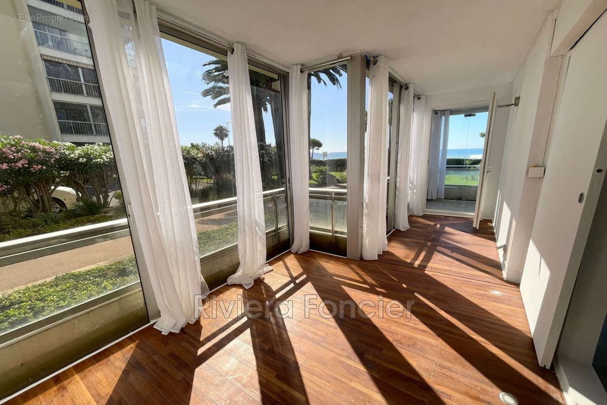 Appartement à CANNES