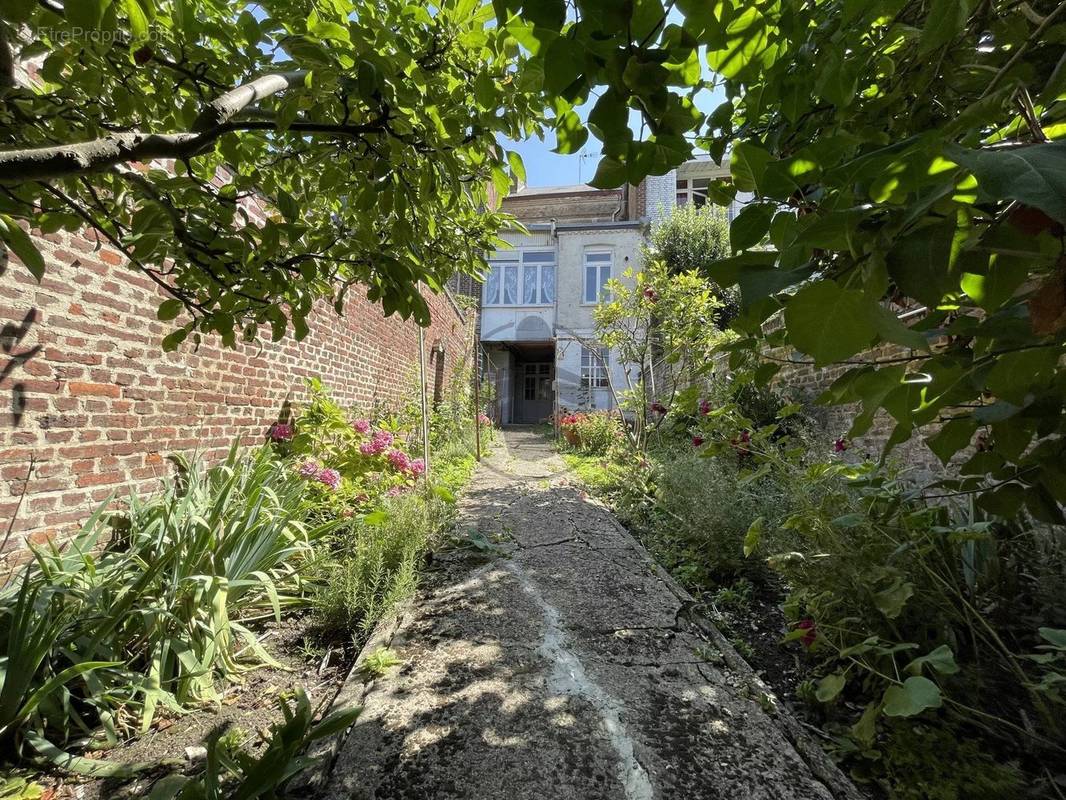 Maison à SAINT-QUENTIN