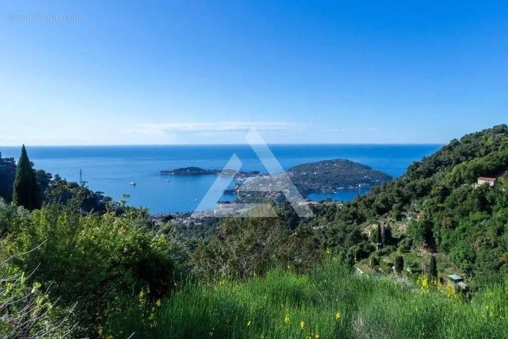 Terrain à VILLEFRANCHE-SUR-MER