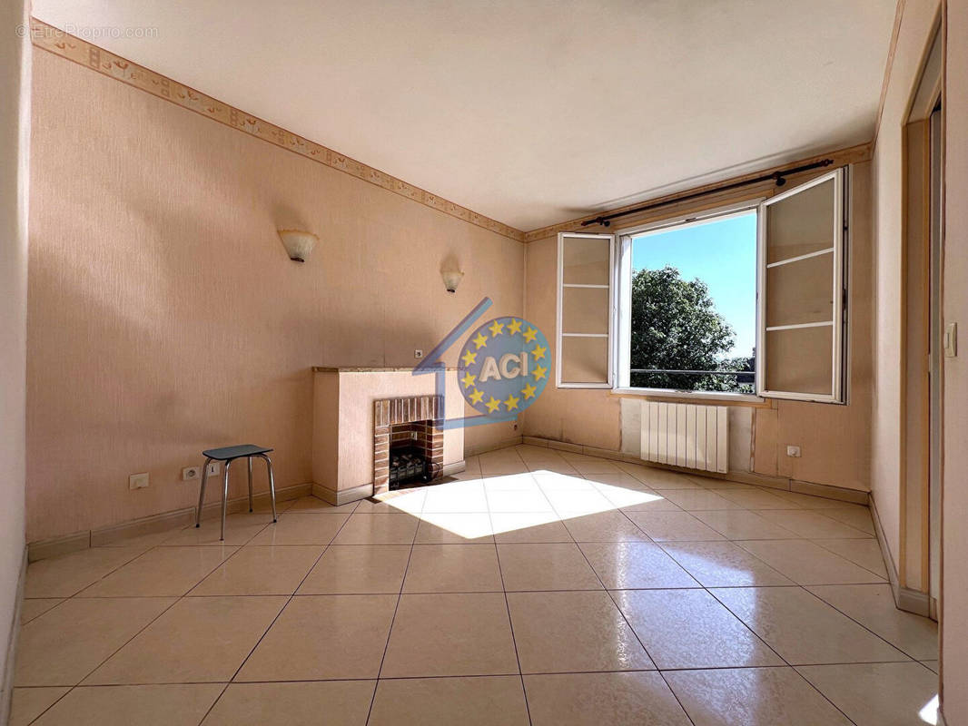 Appartement à MANTES-LA-JOLIE