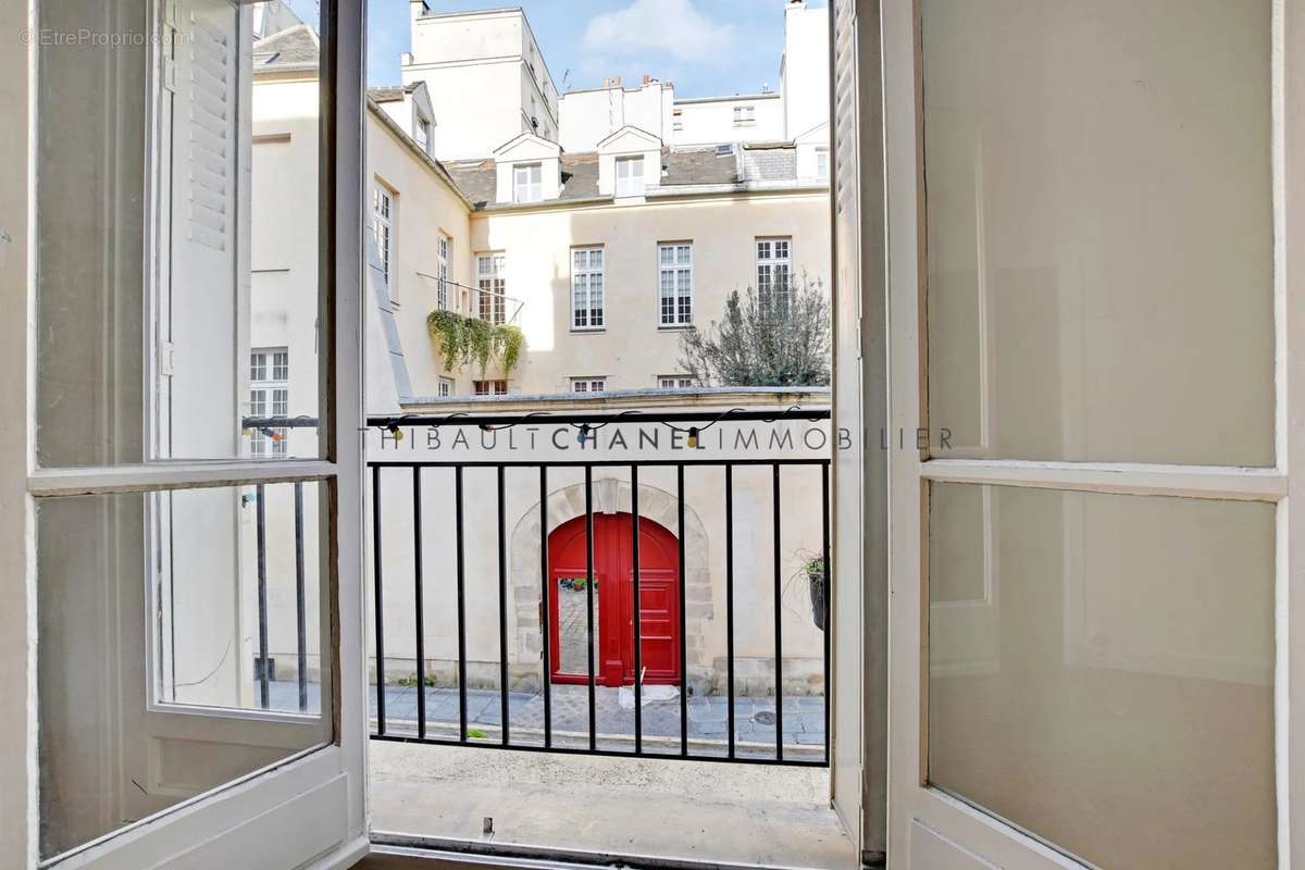 Appartement à PARIS-4E