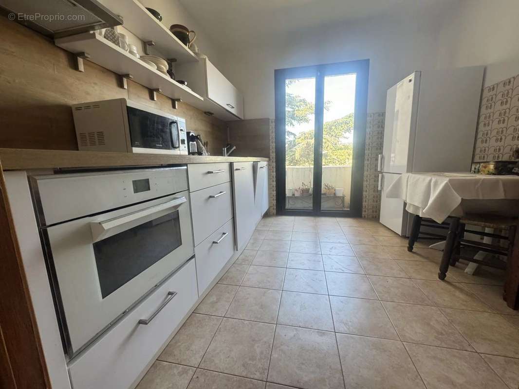 Appartement à SIX-FOURS-LES-PLAGES