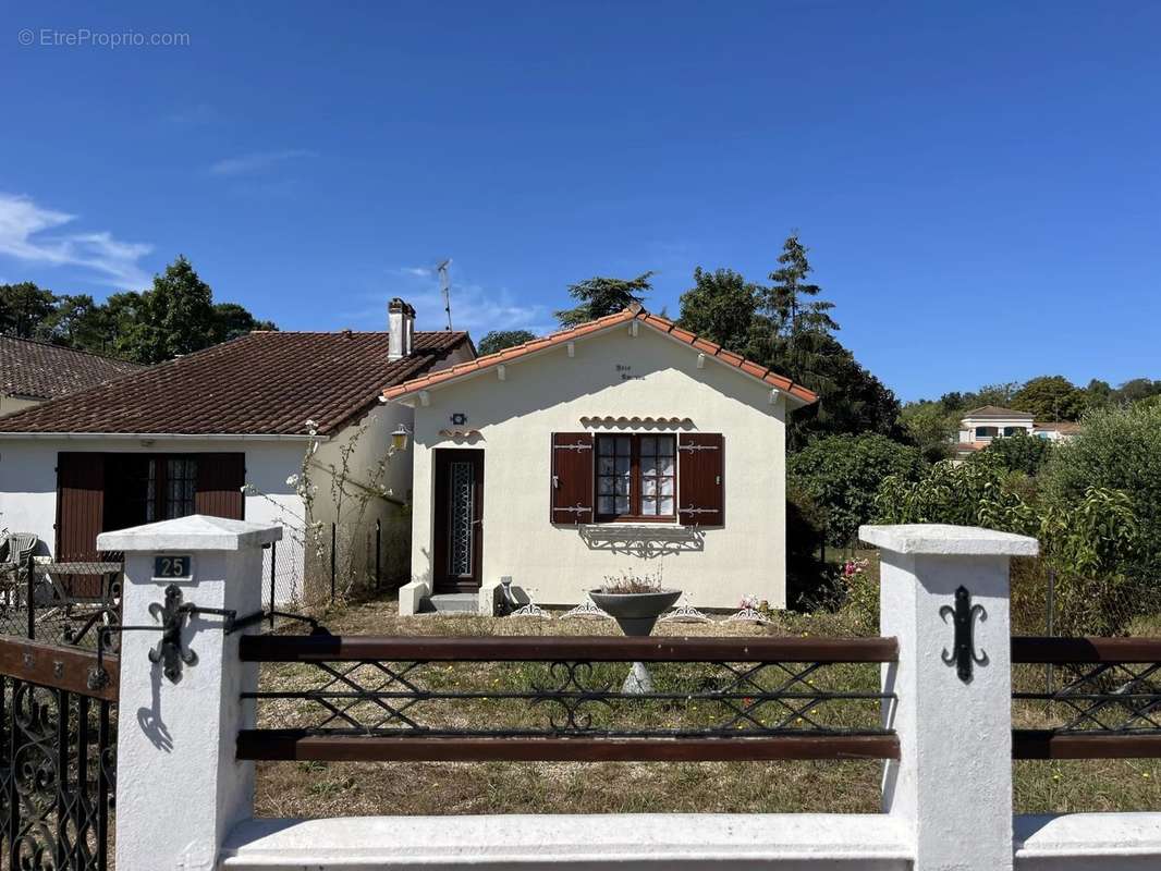 Maison à MESCHERS-SUR-GIRONDE