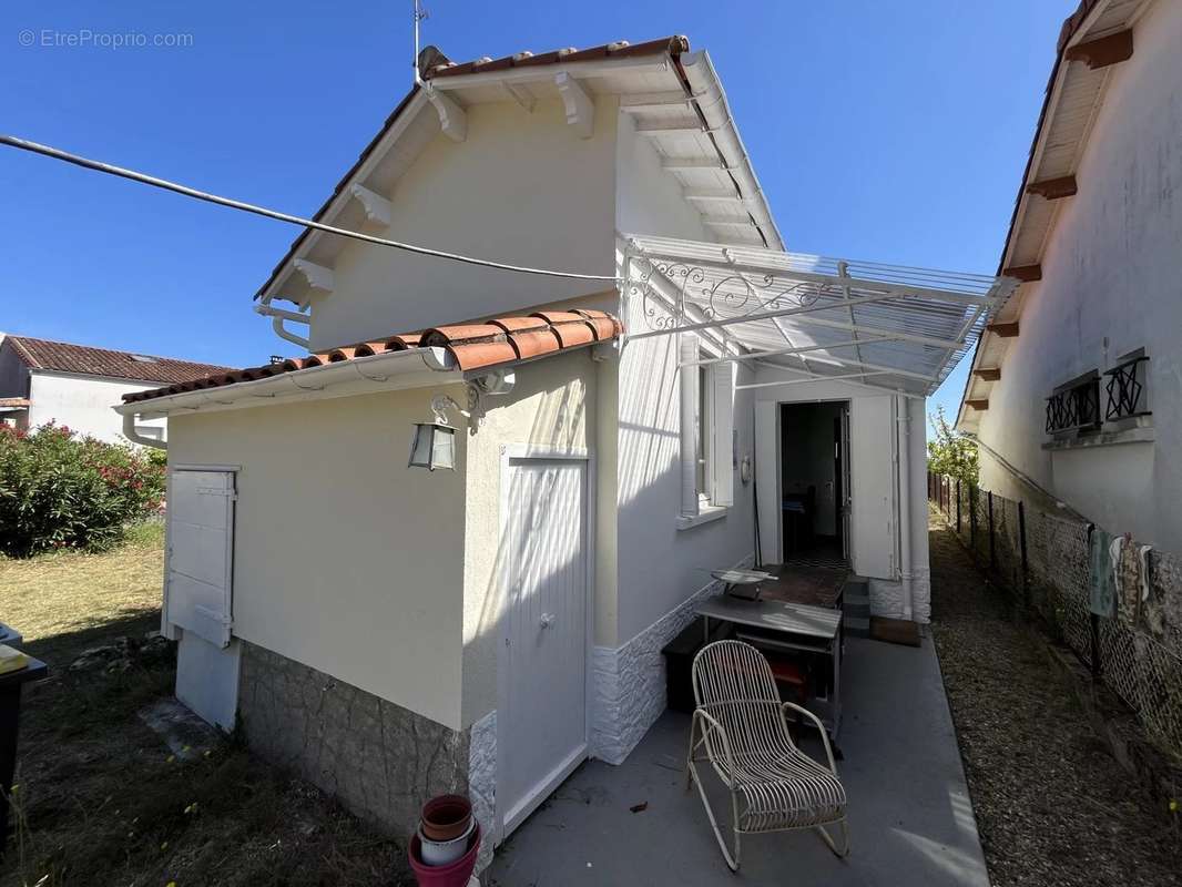 Maison à MESCHERS-SUR-GIRONDE