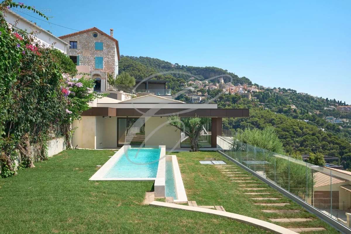 Maison à ROQUEBRUNE-CAP-MARTIN