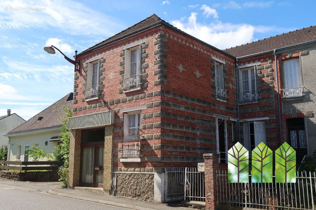 Maison à BONNAT