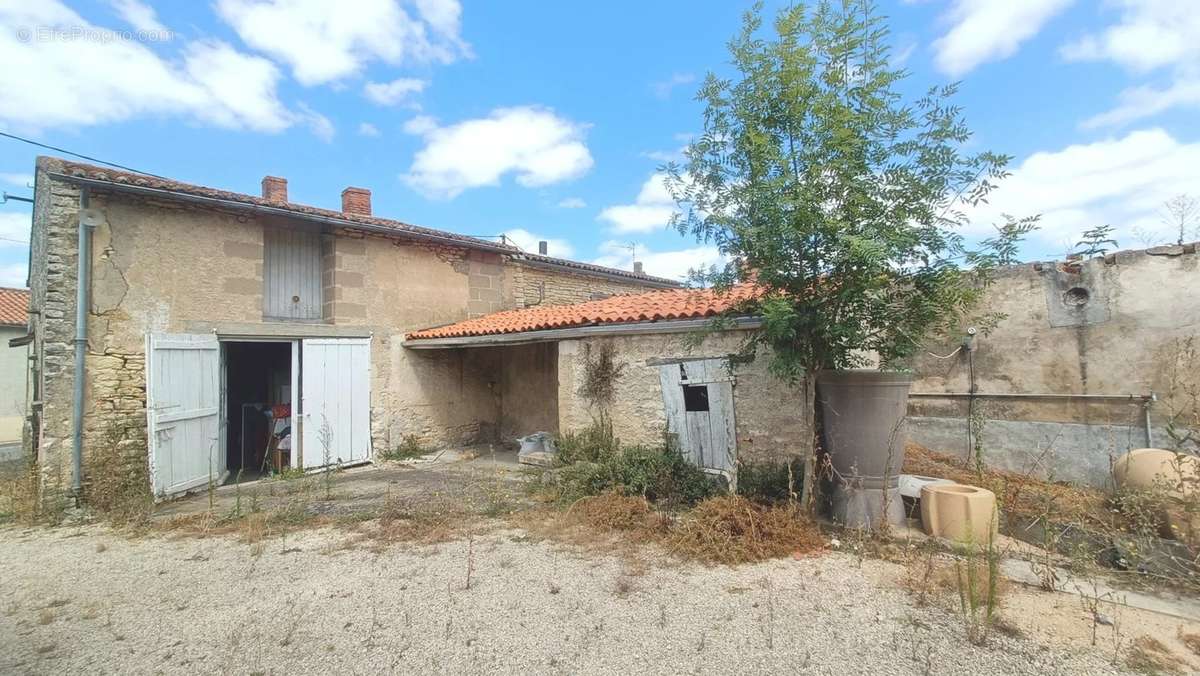 Maison à MAISONNEUVE