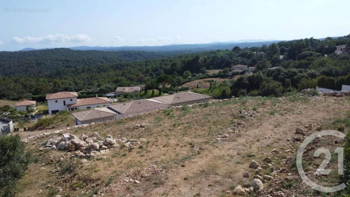 Terrain à ROQUEFORT-LES-PINS