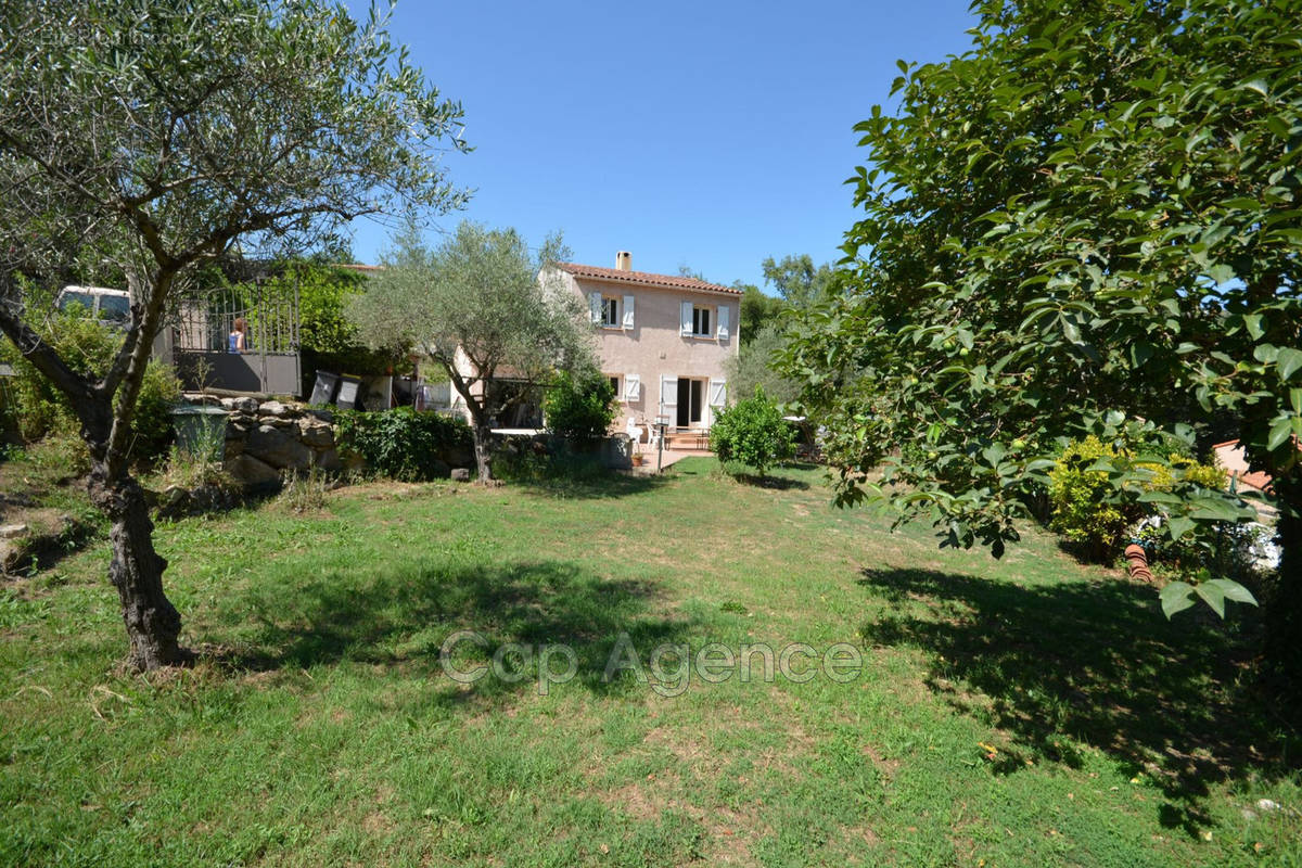 Maison à BIOT