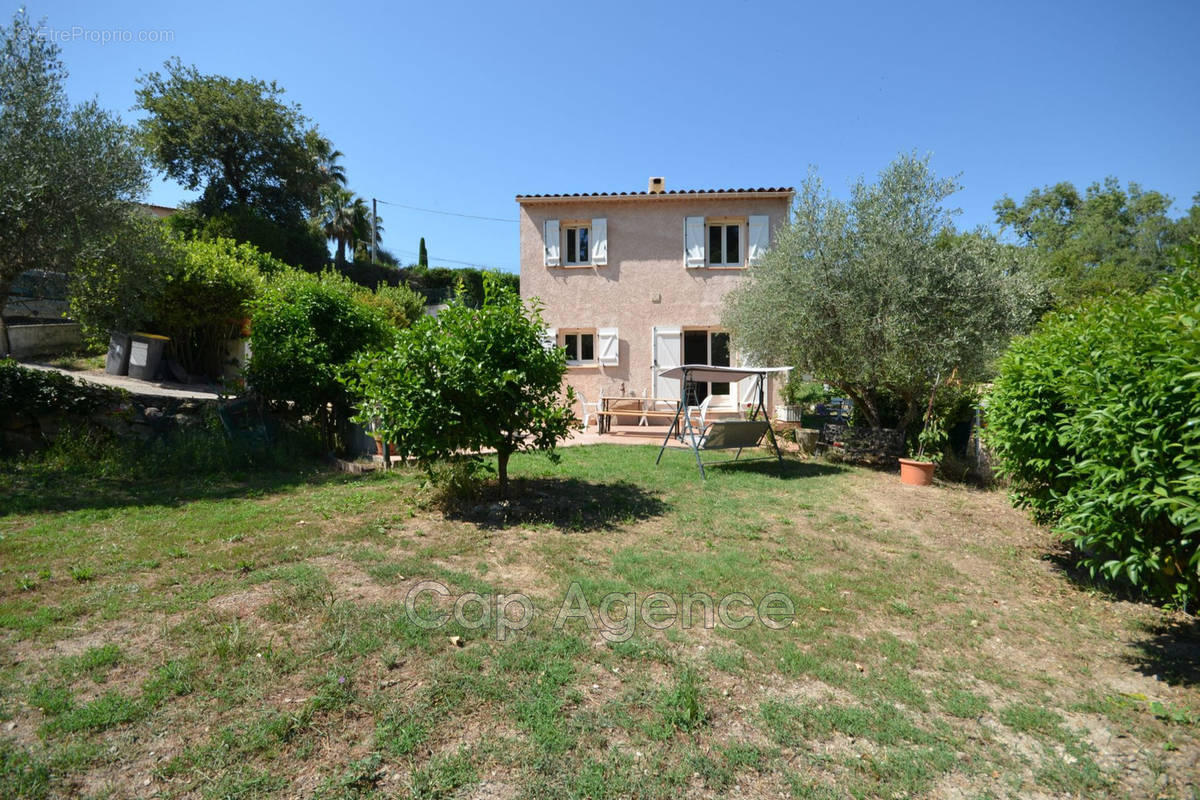 Maison à BIOT