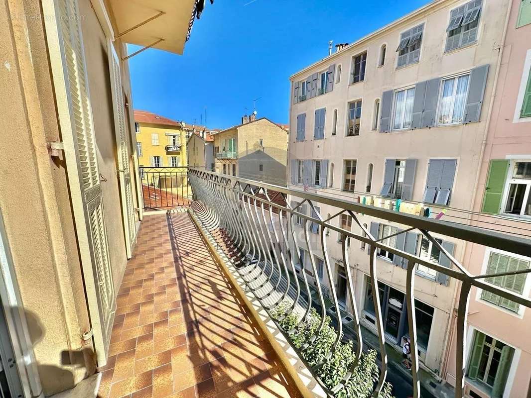 Appartement à MENTON