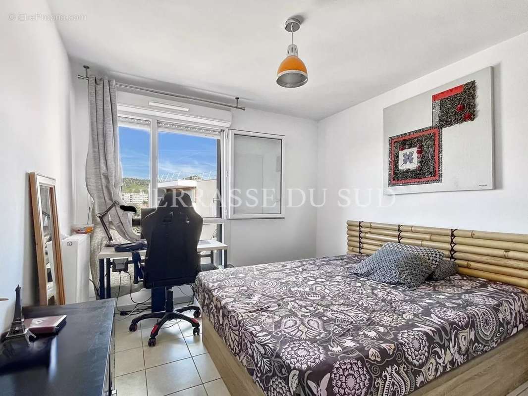 Appartement à MARSEILLE-9E