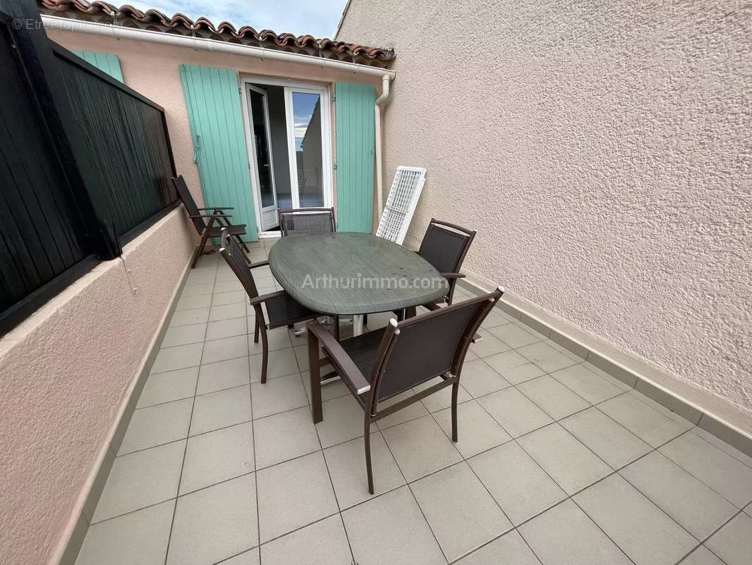 Appartement à GRIMAUD