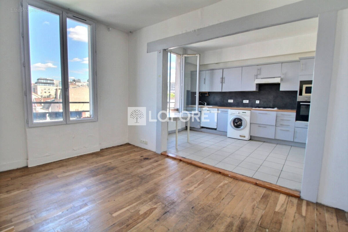 Appartement à LA GARENNE-COLOMBES