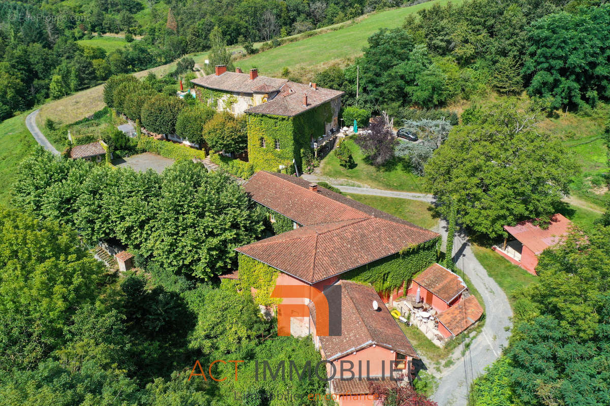 Maison à BRULLIOLES