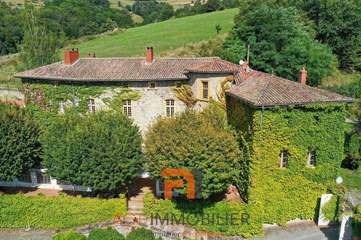 Maison à BRULLIOLES