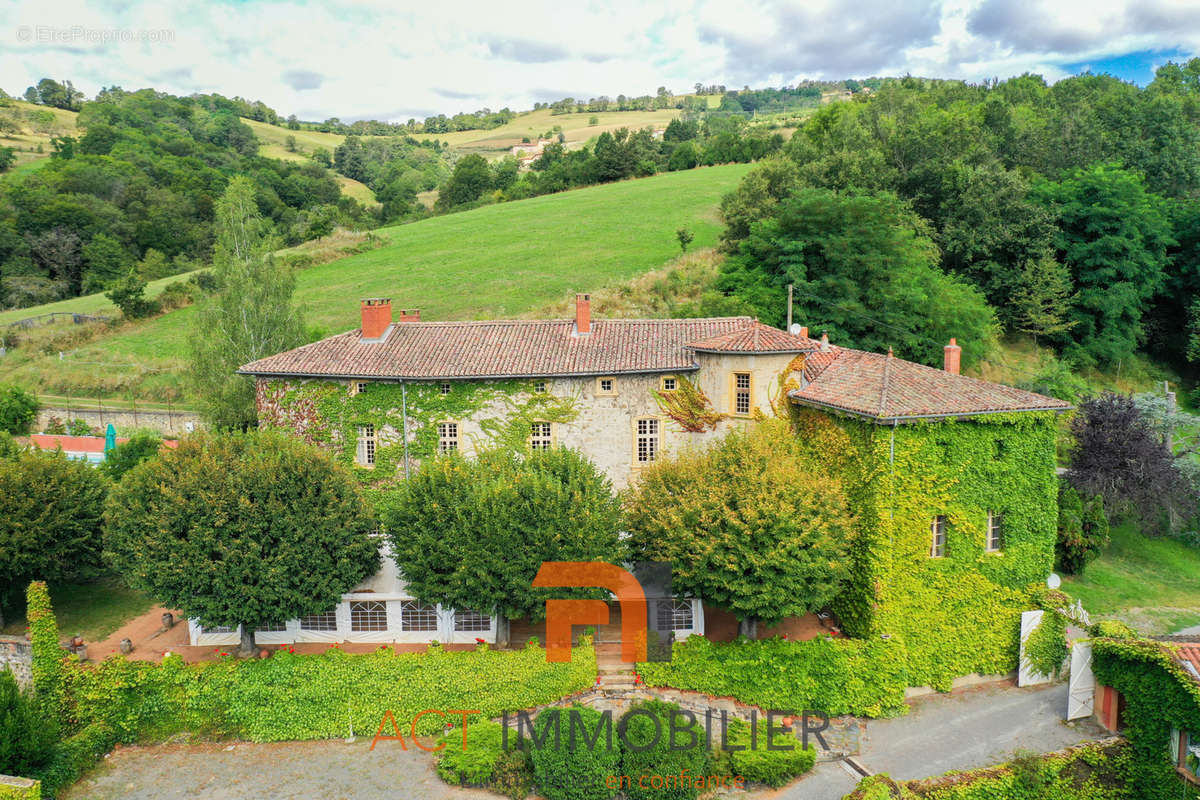 Maison à BRULLIOLES