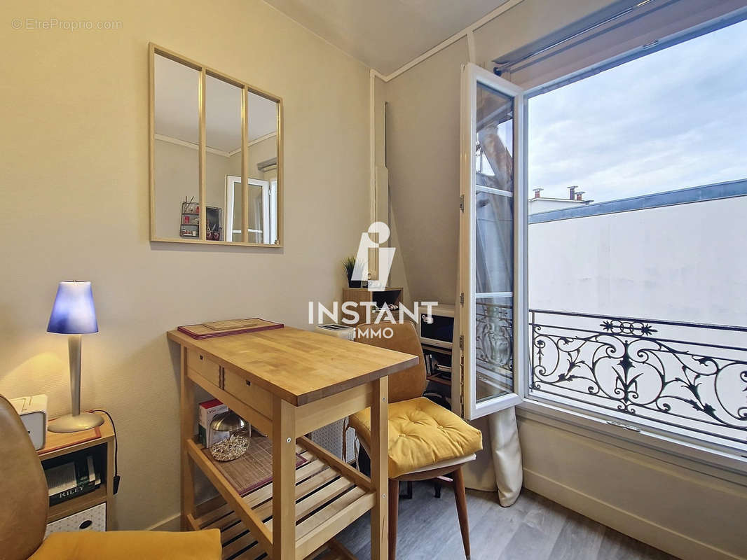 Appartement à PARIS-8E