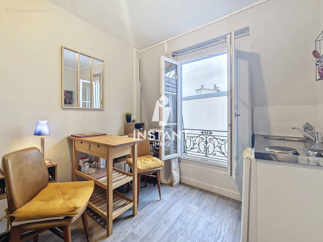 Appartement à PARIS-8E