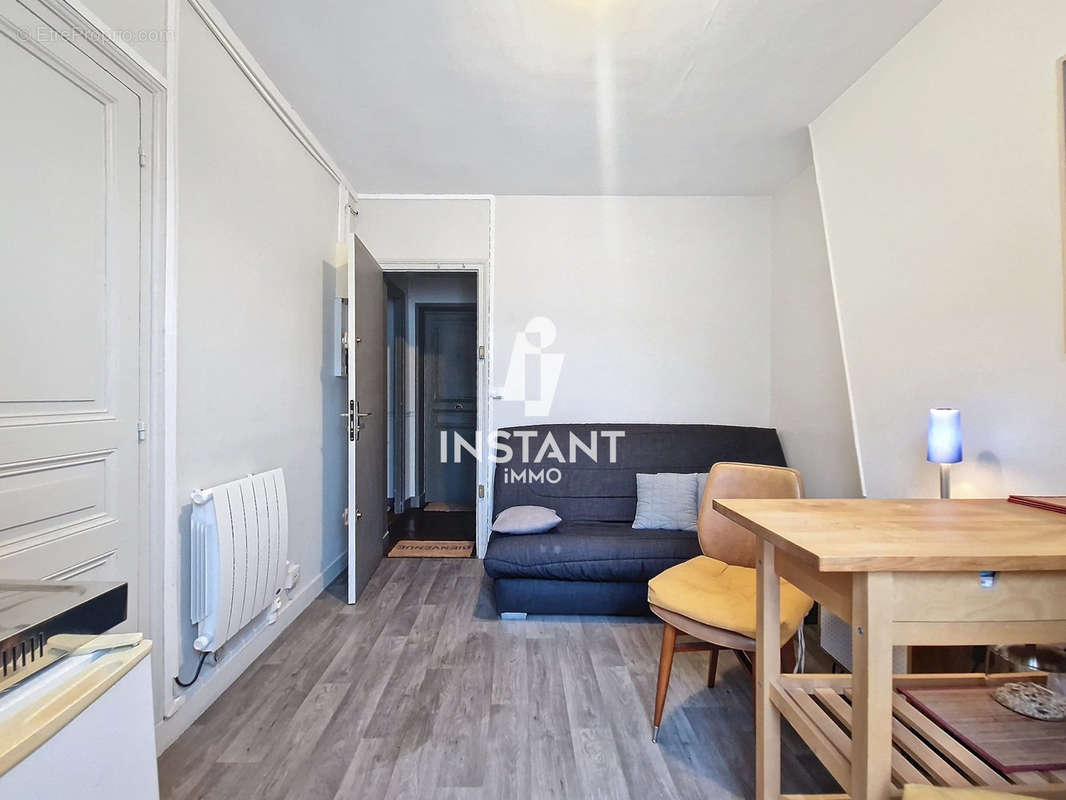 Appartement à PARIS-8E