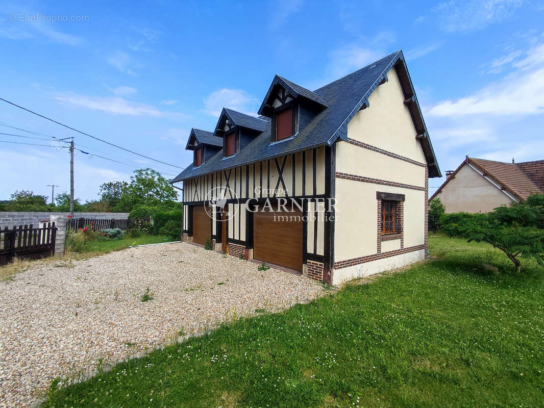 Maison à DAMVILLE