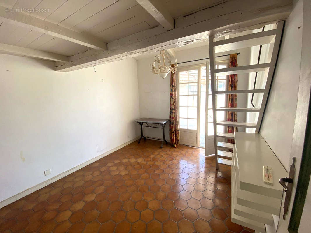 Appartement à HYERES