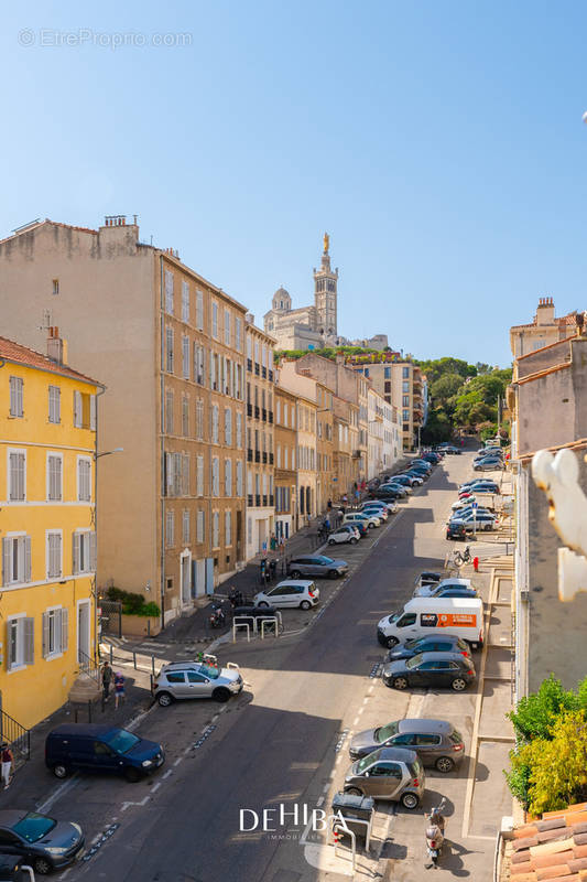 Appartement à MARSEILLE-6E