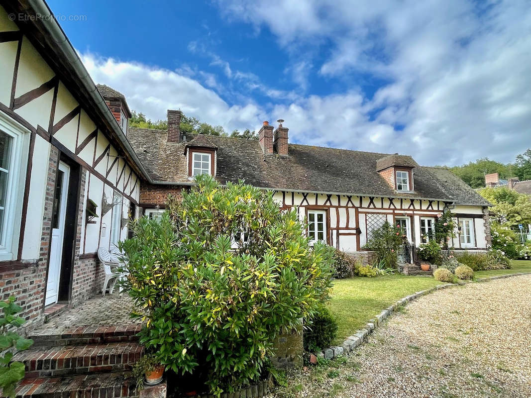 Maison à AJOU