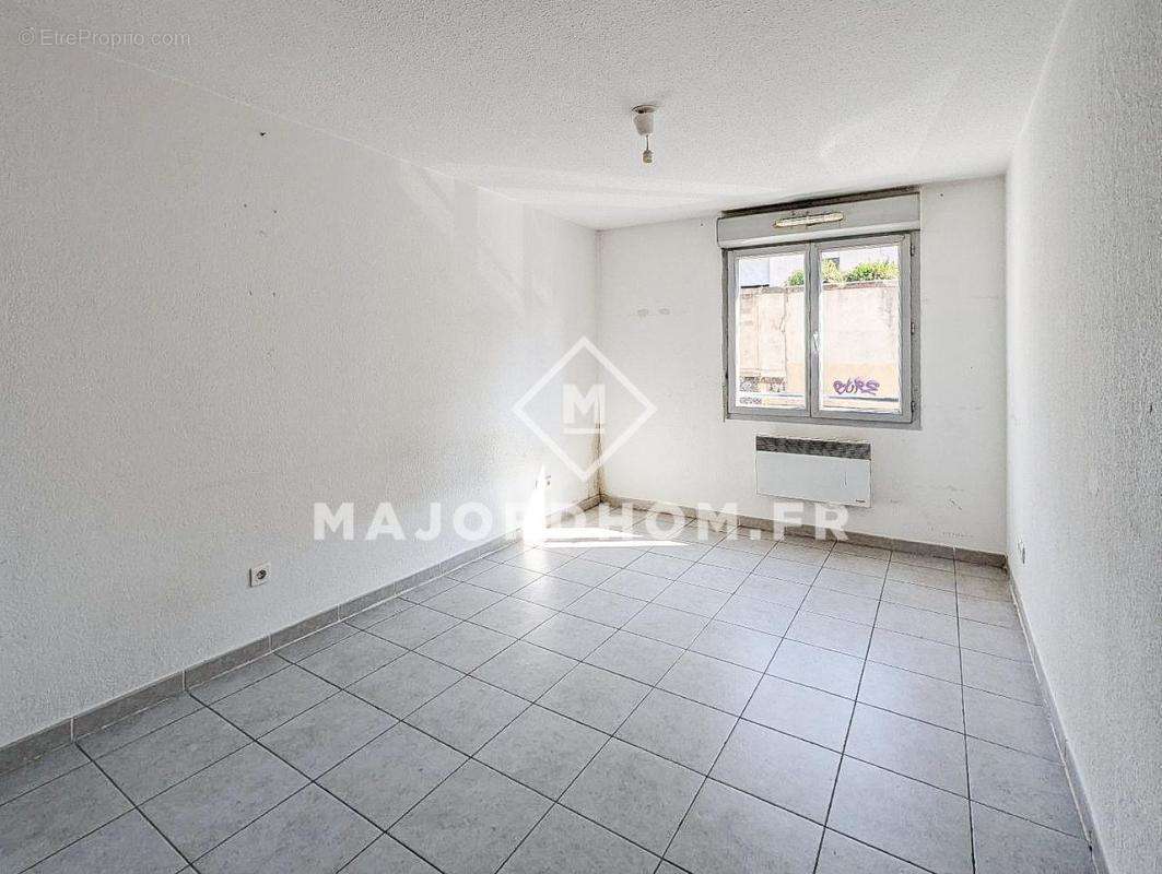 Appartement à MARSEILLE-1E