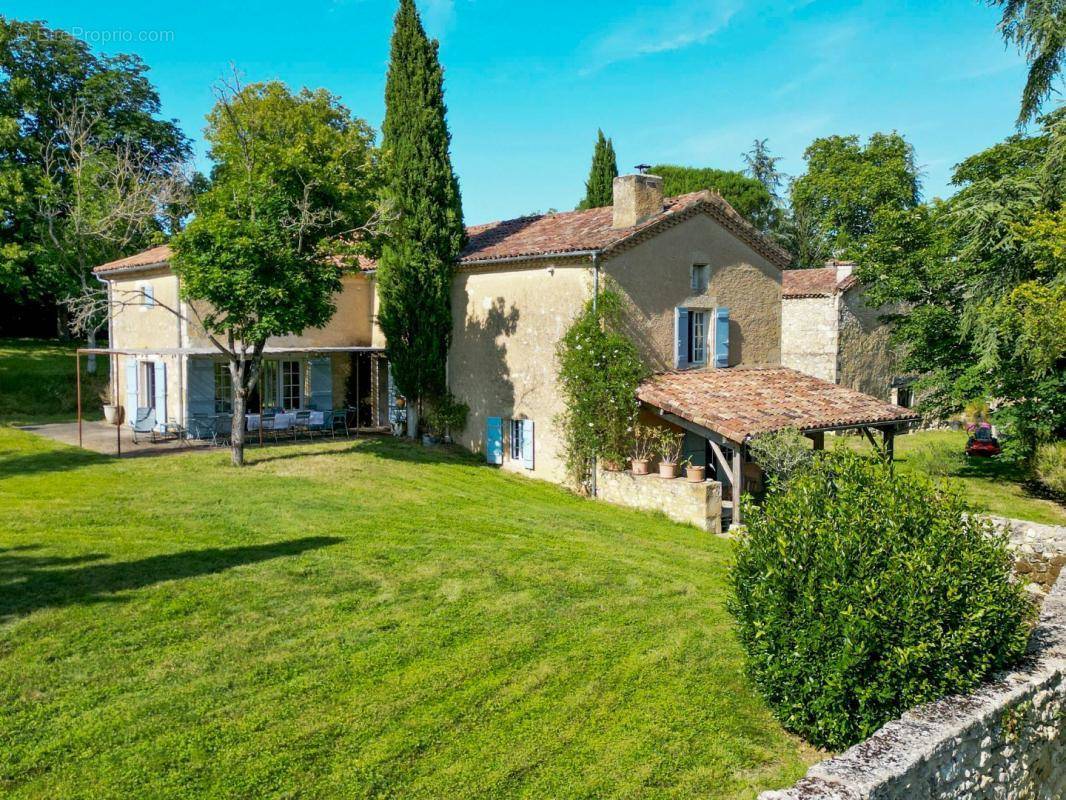 Maison à SAINT-PUY