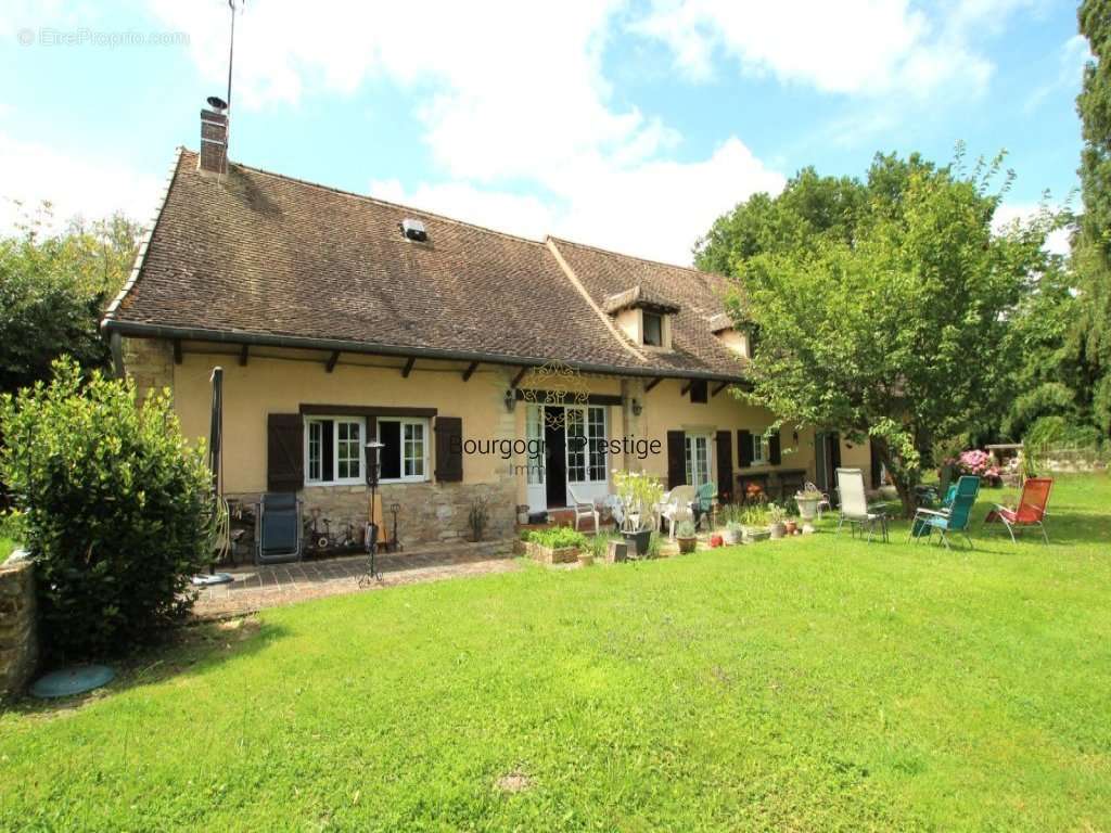 Maison à TOURNUS