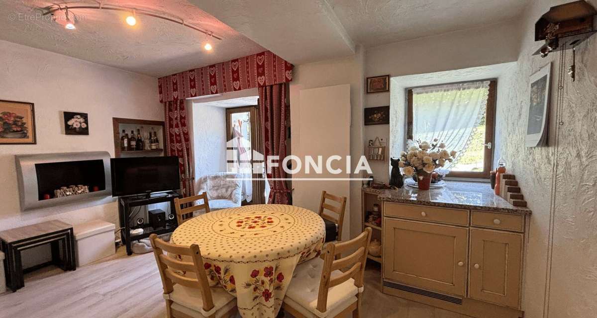 Appartement à LES CONTAMINES-MONTJOIE