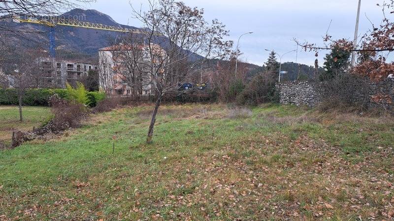 Terrain à DIGNE-LES-BAINS