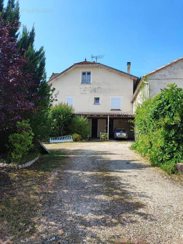 Maison à FRANCOULES