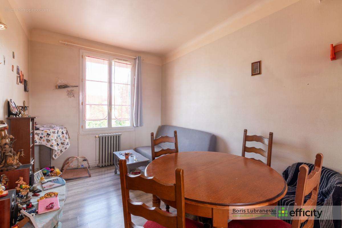 Appartement à MIGENNES