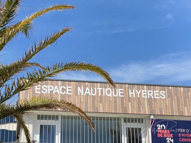 Appartement à HYERES