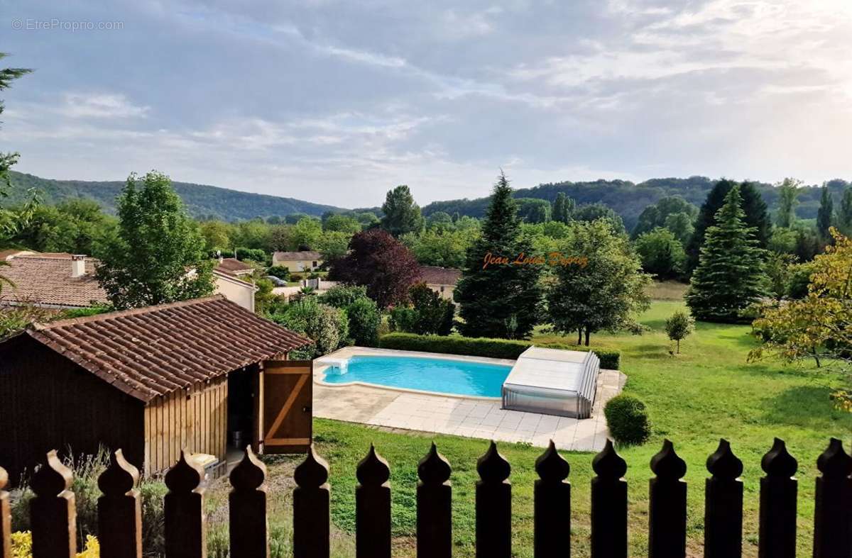 Maison à CONDAT-SUR-VEZERE