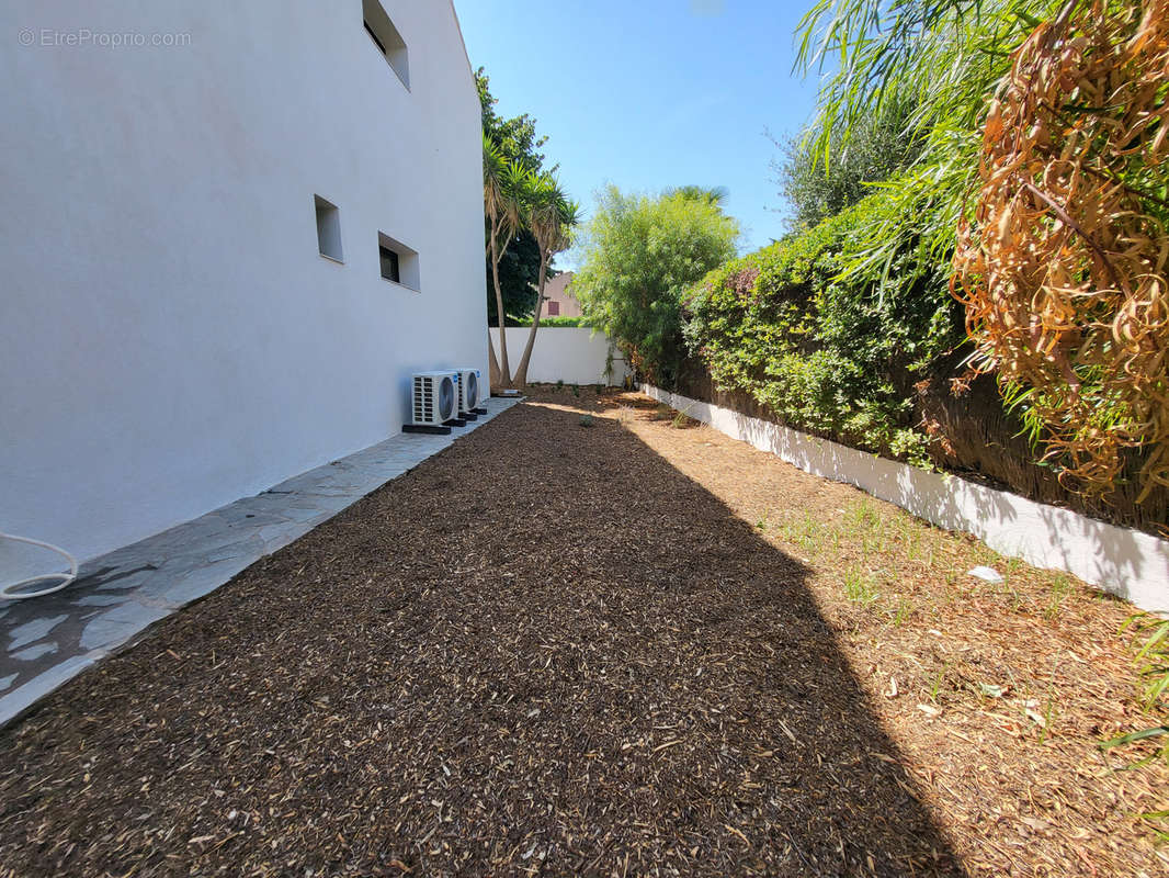 Maison à HYERES