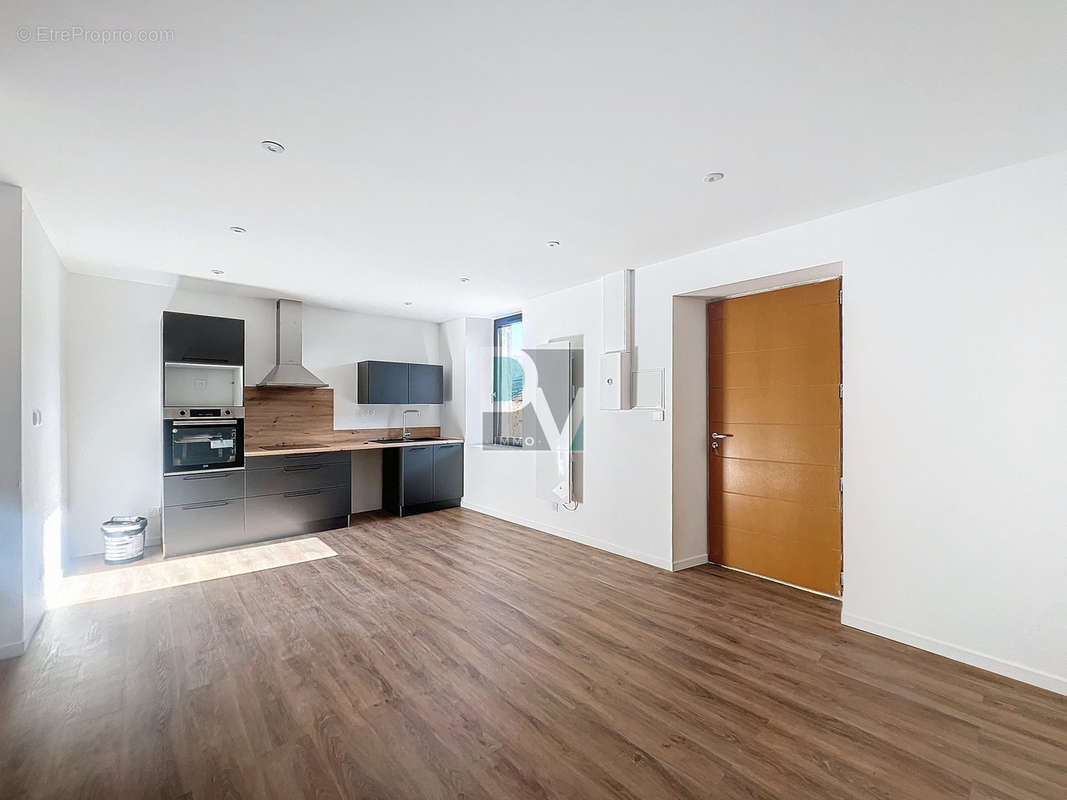 Appartement à FORMIGUERES