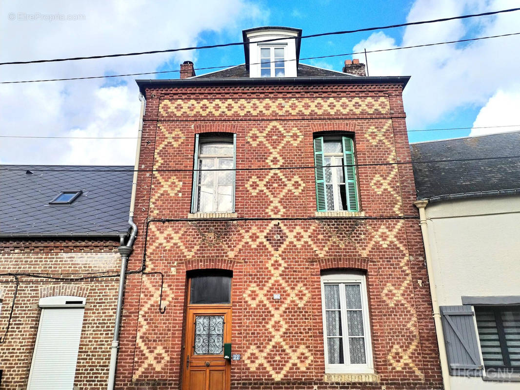 Maison à TULLY