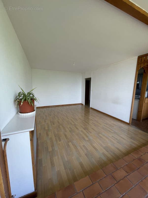 Appartement à PARON