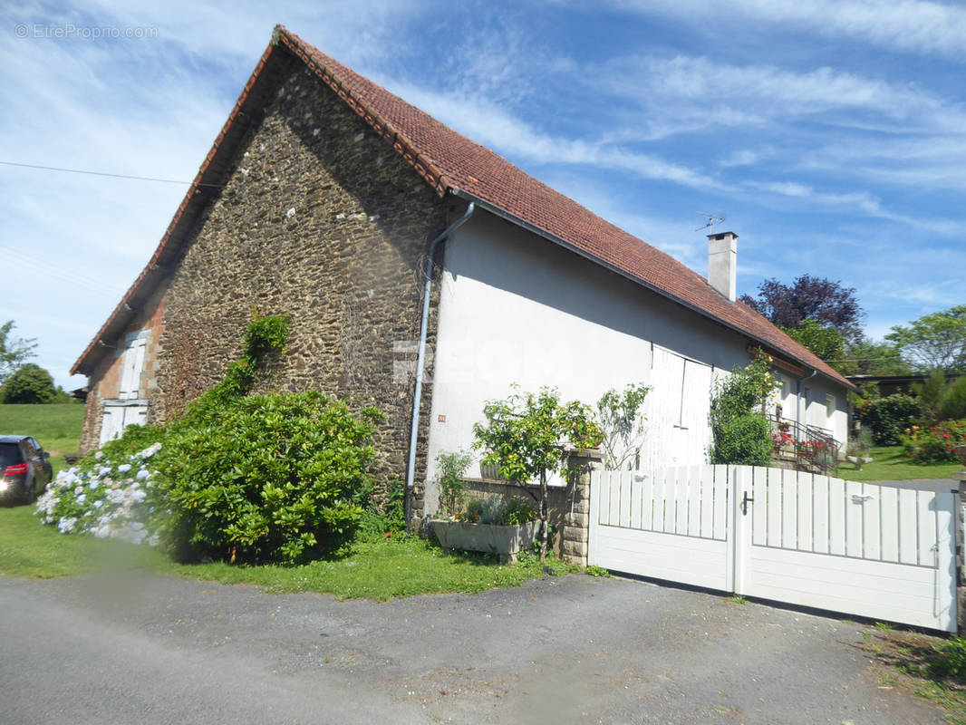 Maison à DUSSAC