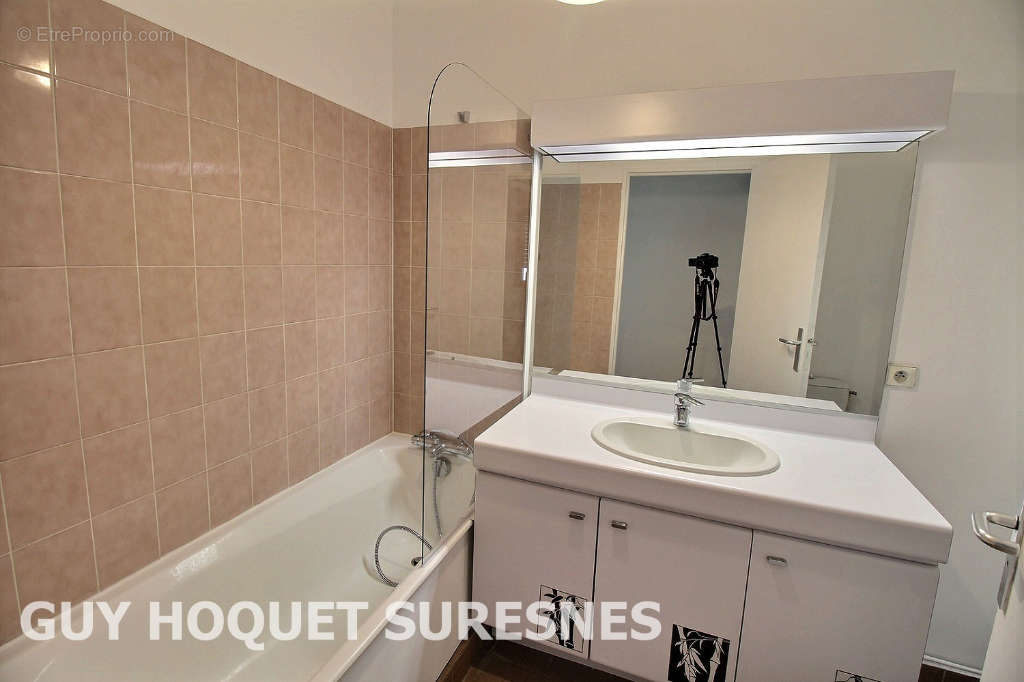 Appartement à SURESNES